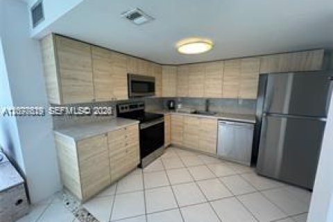 Copropriété à louer à Hallandale Beach, Floride: 2 chambres, 85.84 m2 № 2320312 - photo 7