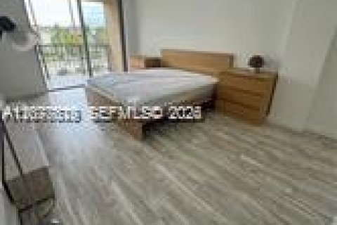Copropriété à louer à Hallandale Beach, Floride: 2 chambres, 85.84 m2 № 2320312 - photo 13
