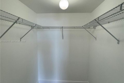 Condominio en alquiler en Miami, Florida, 2 dormitorios, 78.87 m2 № 2026424 - foto 14