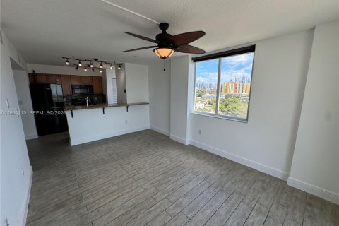 Condominio en alquiler en Miami, Florida, 2 dormitorios, 78.87 m2 № 2026424 - foto 10