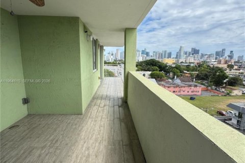 Condominio en alquiler en Miami, Florida, 2 dormitorios, 78.87 m2 № 2026424 - foto 15