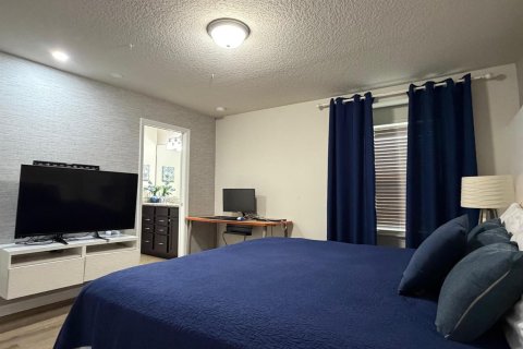Townhouse in Kissimmee, Florida 4 bedrooms, 195.28 sq.m. № 2146619 - photo 11