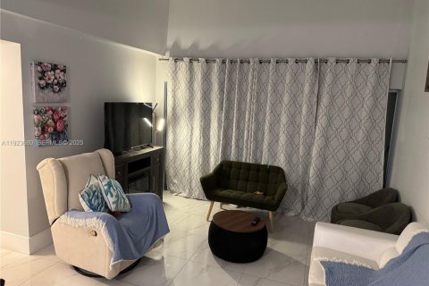 Condominio en venta en Miami, Florida, 2 dormitorios, 110.93 m2 № 1982089 - foto 6