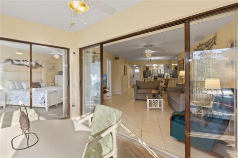 Condominio en venta en Holmes Beach, Florida, 2 dormitorios, 114.83 m2 № 2234472 - foto 25