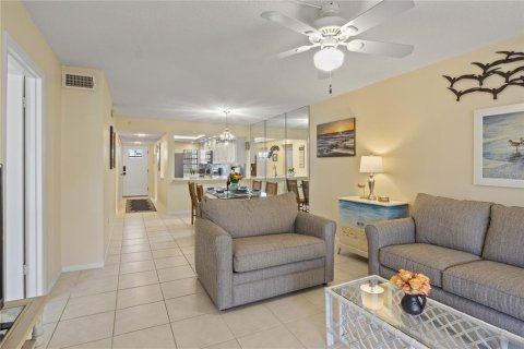Condominio en venta en Holmes Beach, Florida, 2 dormitorios, 114.83 m2 № 2234472 - foto 9