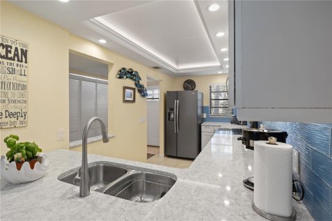 Condominio en venta en Holmes Beach, Florida, 2 dormitorios, 114.83 m2 № 2234472 - foto 13