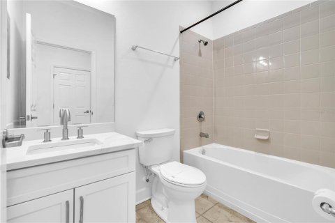 Villa ou maison à louer à Sarasota, Floride: 3 chambres, 146.79 m2 № 2148733 - photo 23