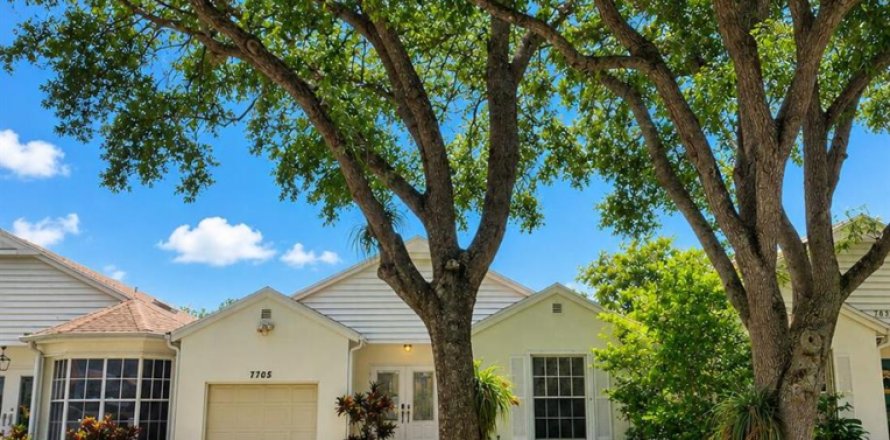 Apartment in Boynton Beach, Florida 3 bedrooms, 128.11 sq.m. № 2261307