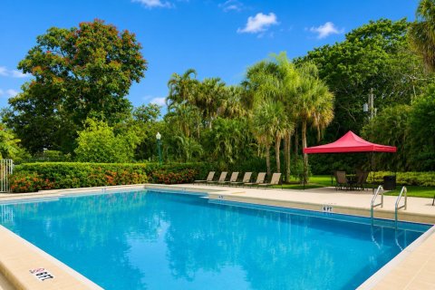 Apartment in Boynton Beach, Florida 3 bedrooms, 128.11 sq.m. № 2261307 - photo 2