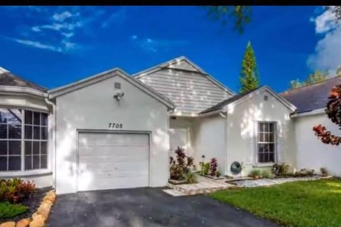 Apartment in Boynton Beach, Florida 3 bedrooms, 128.11 sq.m. № 2261307 - photo 4