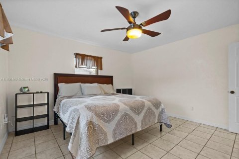 Casa en venta en Cutler Bay, Florida, 3 dormitorios, 188.96 m2 № 1951342 - foto 23