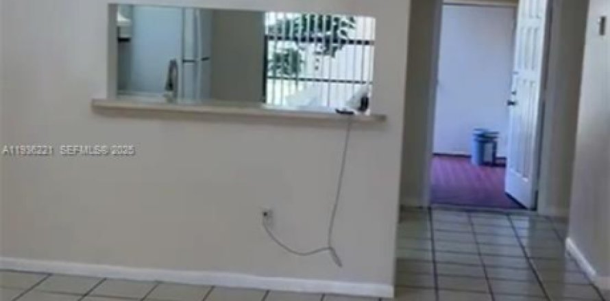 Condo à Miami, Floride, 2 chambres  № 1994259