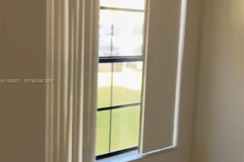 Copropriété à louer à Miami, Floride: 2 chambres, 85.56 m2 № 1994259 - photo 6