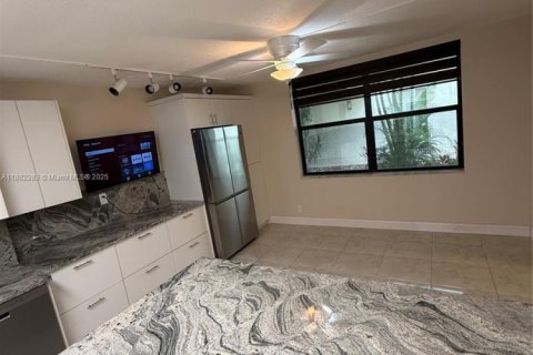Condo in Aventura, Florida, 3 bedrooms  № 1929468 - photo 8