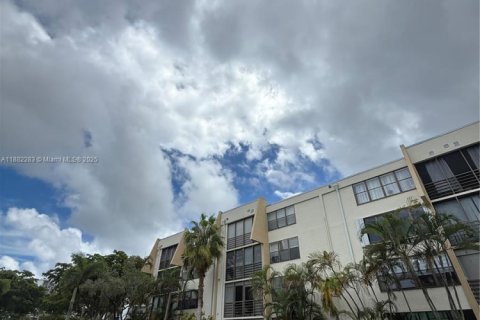 Condo in Aventura, Florida, 3 bedrooms  № 1929468 - photo 1