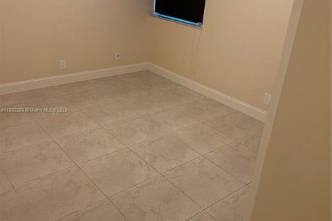 Condo in Aventura, Florida, 3 bedrooms  № 1929468 - photo 10