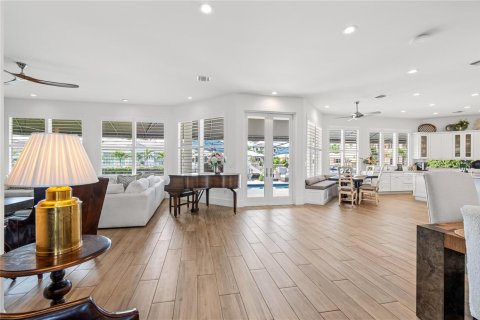 House in Deerfield Beach, Florida 6 bedrooms, 418.8 sq.m. № 2082007 - photo 6