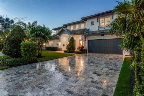 House in Deerfield Beach, Florida 6 bedrooms, 418.8 sq.m. № 2082007 - photo 3