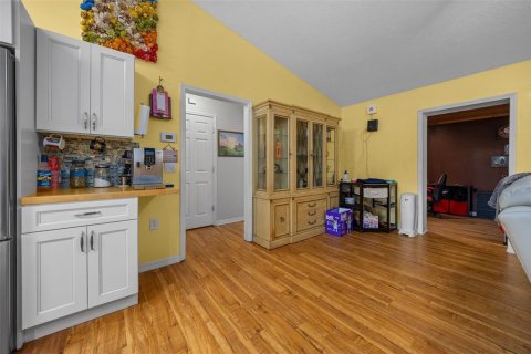 House in Bushnell, Florida 3 bedrooms, 174.93 sq.m. № 1658317 - photo 7