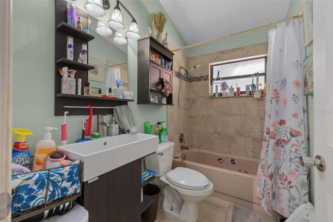 House in Bushnell, Florida 3 bedrooms, 174.93 sq.m. № 1658317 - photo 28