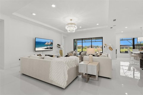 Casa en venta en Bradenton, Florida, 4 dormitorios, 331.38 m2 № 2329225 - foto 22