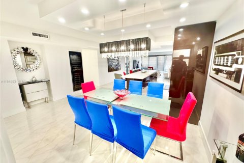 Condo in Fort Lauderdale, Florida, 2 bedrooms  № 1994923 - photo 28