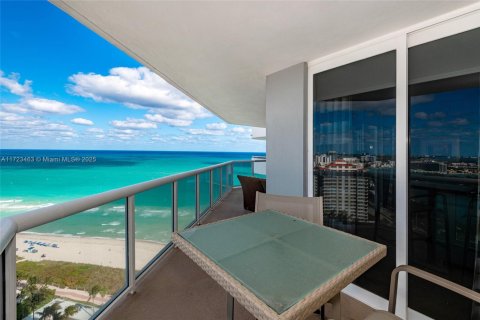 Condominio en venta en Miami Beach, Florida, 2 dormitorios, 116.13 m2 № 1702893 - foto 3