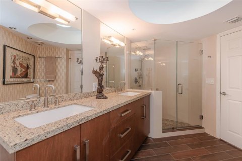 Condominio en venta en Miami Beach, Florida, 2 dormitorios, 116.13 m2 № 1702893 - foto 24