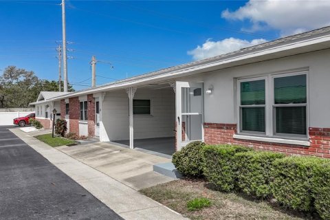 Condominio en venta en Seminole, Florida, 2 dormitorios, 71.07 m2 № 1618091 - foto 4