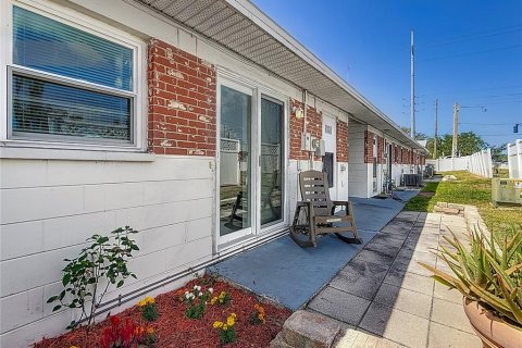 Condominio en venta en Seminole, Florida, 2 dormitorios, 71.07 m2 № 1618091 - foto 24