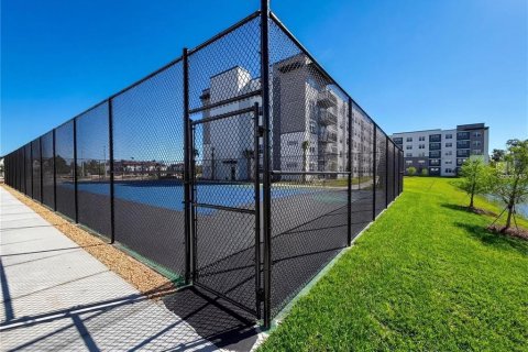 Condo in Orlando, Florida, 1 bedroom № 2239252 - photo 14