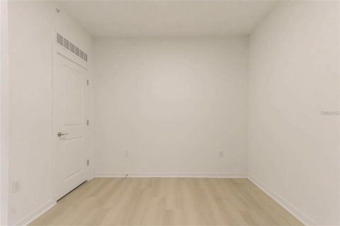 Condo in Orlando, Florida, 1 bedroom № 2239252 - photo 4
