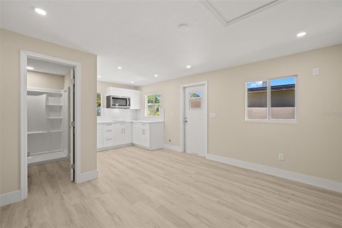 Villa ou maison à louer à Saint Petersburg, Floride: 4 chambres, 139.63 m2 № 1717059 - photo 23