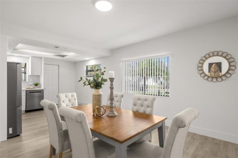 Villa ou maison à louer à Saint Petersburg, Floride: 4 chambres, 139.63 m2 № 1717059 - photo 7