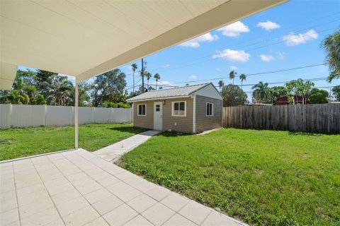 Villa ou maison à louer à Saint Petersburg, Floride: 4 chambres, 139.63 m2 № 1717059 - photo 19