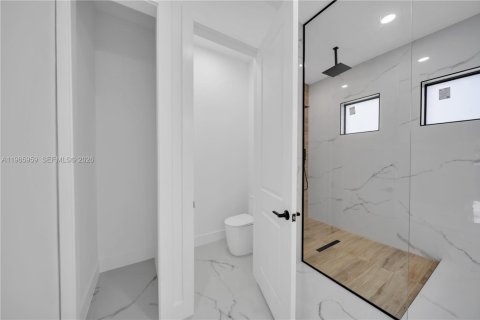 Villa ou maison à vendre à Cape Coral, Floride: 4 chambres, 194.82 m2 № 2028341 - photo 22