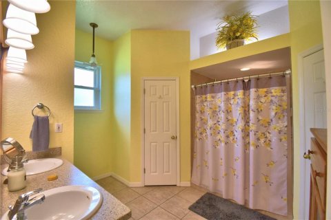 House in Lake Wales, Florida 4 bedrooms, 235.04 sq.m. № 1780834 - photo 15