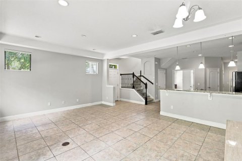 Touwnhouse à vendre à Davenport, Floride: 4 chambres, 191.38 m2 № 2391679 - photo 19