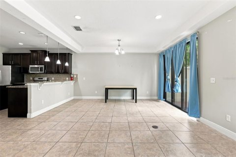 Touwnhouse à vendre à Davenport, Floride: 4 chambres, 191.38 m2 № 2391679 - photo 12