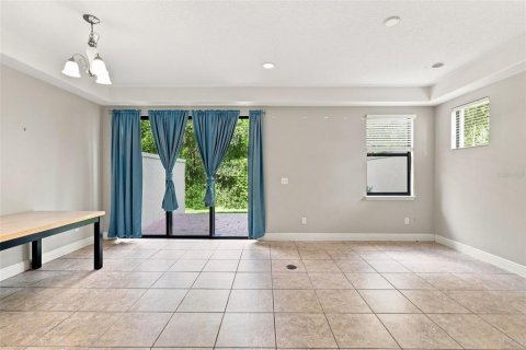 Touwnhouse à vendre à Davenport, Floride: 4 chambres, 191.38 m2 № 2391679 - photo 15