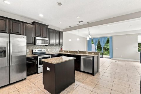 Touwnhouse à vendre à Davenport, Floride: 4 chambres, 191.38 m2 № 2391679 - photo 21