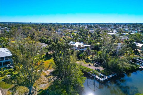 House in Englewood, Florida 3 bedrooms, 179.86 sq.m. № 2100716 - photo 7