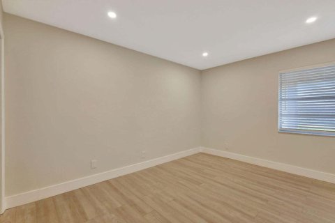 Купить кондоминиум в Делрей-Бич, Флорида 5 комнат, 83.8м2, № 2246359 - фото 15