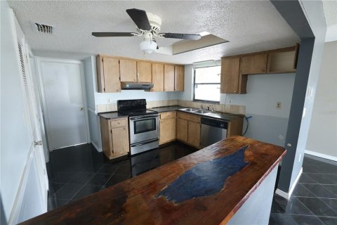 House in Hudson, Florida 2 bedrooms, 72.93 sq.m. № 1881325 - photo 7