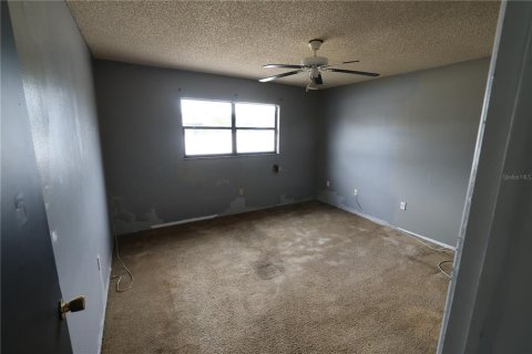 House in Hudson, Florida 2 bedrooms, 72.93 sq.m. № 1881325 - photo 8