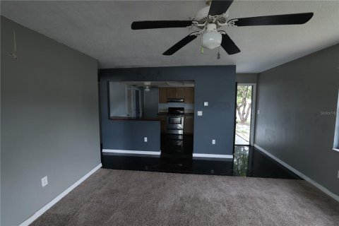 House in Hudson, Florida 2 bedrooms, 72.93 sq.m. № 1881325 - photo 5