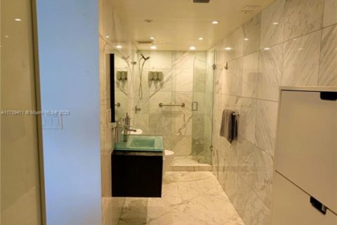 Condominio en venta en Miami Beach, Florida, 1 dormitorio, 98.48 m2 № 1490758 - foto 14