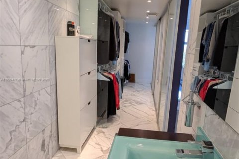 Condominio en venta en Miami Beach, Florida, 1 dormitorio, 98.48 m2 № 1490758 - foto 16