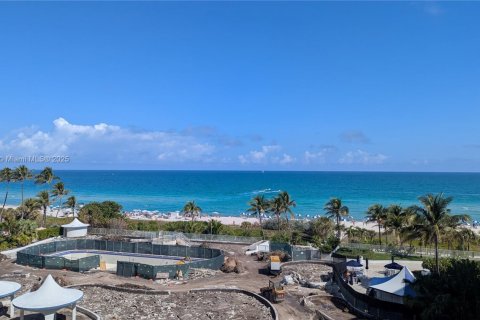 Condominio en venta en Miami Beach, Florida, 1 dormitorio, 98.48 m2 № 1490758 - foto 2
