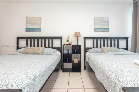 Condo in Miami Beach, Florida  № 1859858 - photo 7